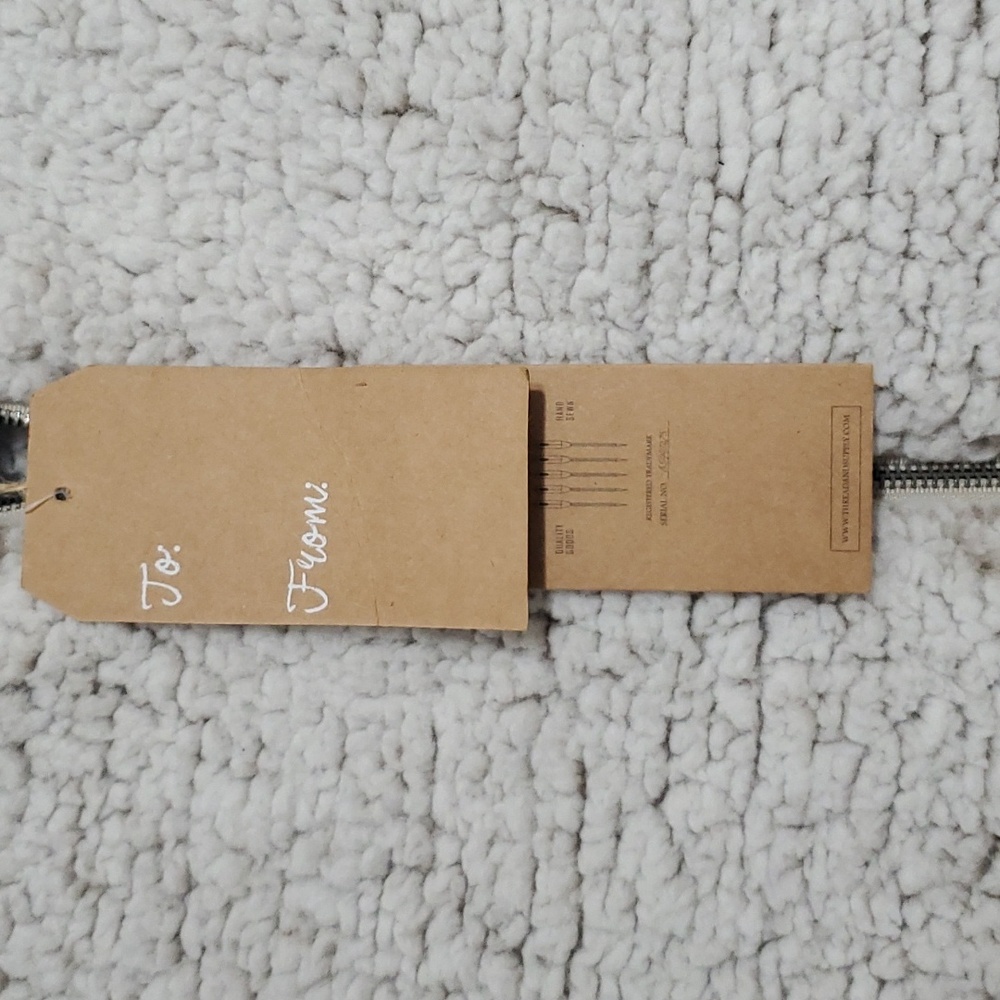Thread and supply vest - Picture 5 of 9